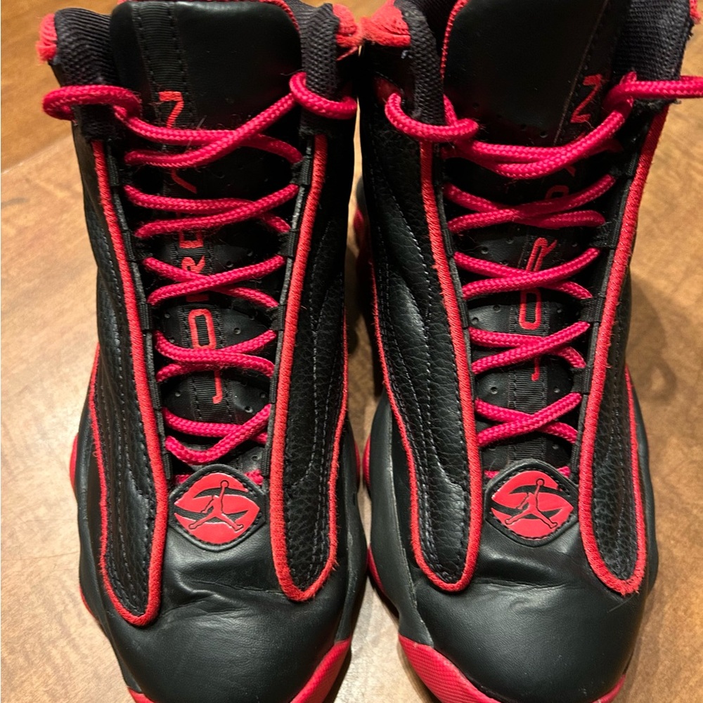 Nike Kids Black and Red Sneakers